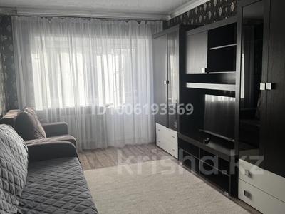 3-комнатная квартира · 50 м² · 2/5 этаж, Кисунько 1 — Площадь, фонтан за 20 000 ₸ в Приозёрске