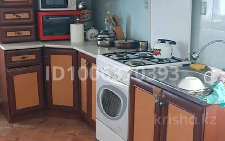 Жеке үй · 6 бөлме · 200 м² · 20 сот., мкр СМП 136, Тауекелхан. 13 13, бағасы: 35 000 〒 в Атырау — фото 2
