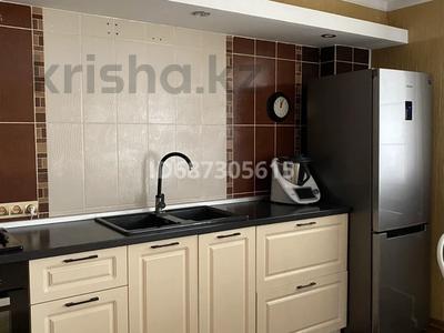 2-бөлмелі пәтер · 58 м² · 2/10 қабат, 12 ш/а. — Маметова, бағасы: 22.5 млн ₸ в Актобе, мкр 12