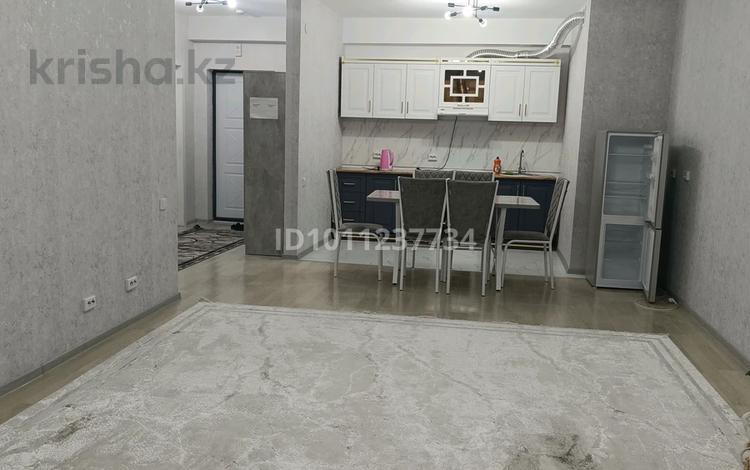 2-бөлмелі пәтер · 72 м² · 14/20 қабат, 11 1 — Тұран молл артында Г образний 20 этаж, бағасы: 160 000 ₸ в Туркестане — фото 2
