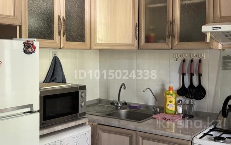 2-комнатная квартира · 20 м² · 1/5 этаж, Абая — Напротив Korzinka,Enigma,справа от Дым востока за 8 000 ₸ в Таразе — фото 2