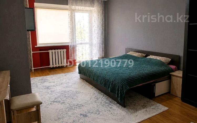 1-комнатная квартира · 30 м² · 4/5 этаж, Кабанбай-батыра 114 за 13 млн ₸ в Усть-Каменогорске, Ульбинский — фото 2