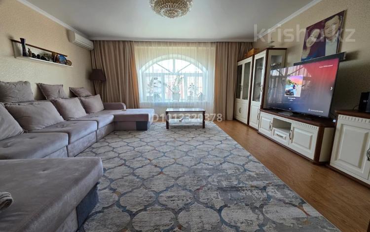 4-комнатная квартира · 134.8 м² · 8/8 этаж, мкр. Алтын орда, Алия Молдагулова 46В корпус 3 — Капитал Плаза за 54.9 млн ₸ в Актобе — фото 6