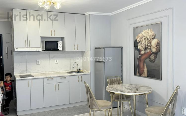 1-комнатная квартира · 33 м², мкр Аккент 97 за 220 000 ₸ в Алматы, Алатауский р-н — фото 2