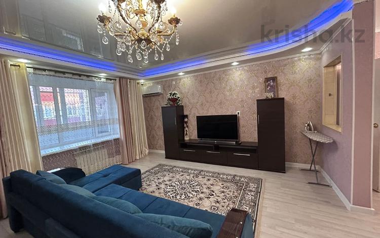 3-комнатная квартира · 60 м² · 5/5 этаж, Сырыма Датова 15 за 20 000 〒 в Атырау — фото 13