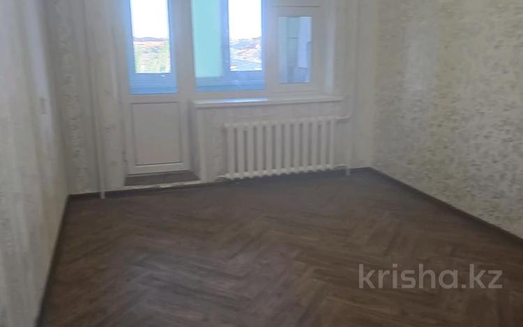 2-бөлмелі пәтер · 50.8 м² · 8/9 қабат, мкр Строитель 43, бағасы: 16.5 млн ₸ в Уральске — фото 2