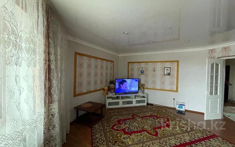 2-комнатная квартира, 90 м², 4/5 этаж, Уалиханова за 35 млн 〒 в Петропавловске — фото 12