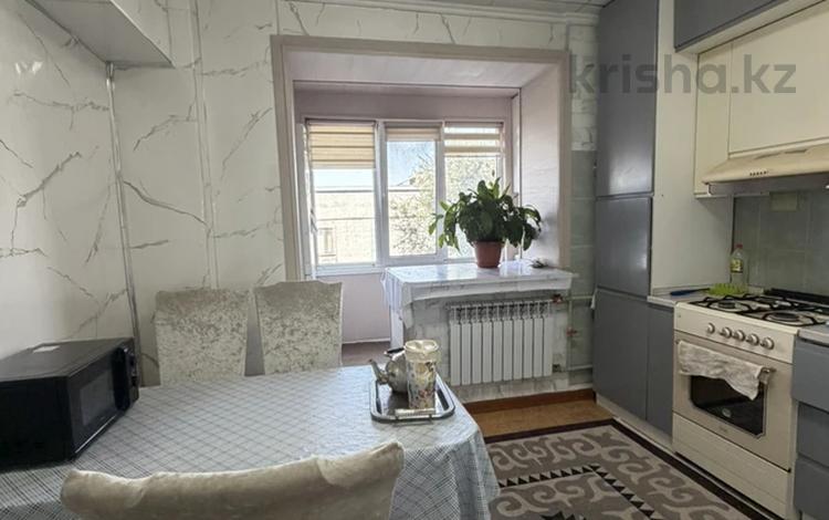 3-бөлмелі пәтер · 70 м² · 4/9 қабат, Ақсай-3Б ш/а. 2, бағасы: 43 млн ₸ в Алматы, Ауэзовский р-н — фото 2