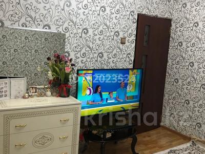 Продажа квартир в Туркестанской обл.: 3-комнатная квартира · 80 м² · 4/5 этаж, Аль-Фараби 110 7 за 16 млн 〒 3-комнатная квартира · 80 м² · 4/5 этаж, Аль-Фараби 110 7 за 16 млн 〒 в Кентау