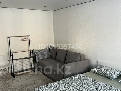 1-комнатная квартира · 36 м² · 1/5 этаж, мкр Юго-Восток, проспект Республики за 16.5 млн ₸ в Караганде, Казыбек би р-н