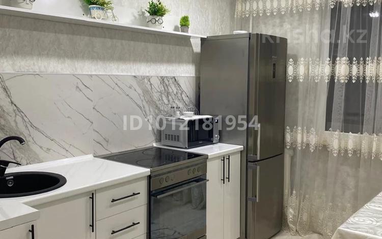 3-бөлмелі пәтер · 70 м² · 3/9 қабат, Просп. Каныша Сатпаева 4, бағасы: 500 000 ₸ в Усть-Каменогорске, Ульбинский — фото 2