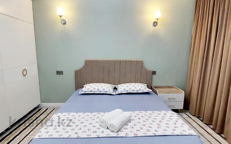 3-комнатная квартира · 90 м² · 1/8 этаж, Яншина 2 за 35 000 ₸ в  — фото 5