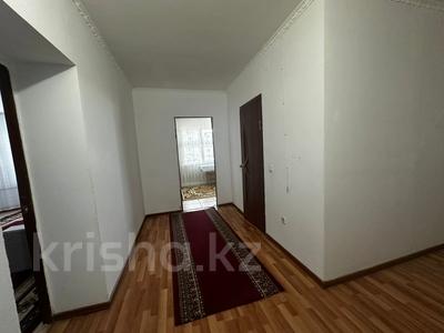 2-комнатная квартира · 75 м² · 5/10 этаж, Адмирал Владимирский 23 б за 23 млн 〒 в Атырау, мкр Авангард-2