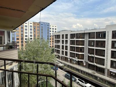 3-комнатная квартира · 115 м² · 5/5 этаж, мкр Думан-2 22 за 300 000 〒 в Алматы, Медеуский р-н