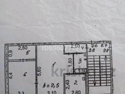 2-комнатная квартира, 43.7 м², 3/4 этаж, ул Абай 51 — Магазин Эксклюзив за 8 млн 〒 в Жезказгане