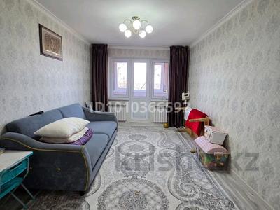 2-комнатная квартира · 54 м² · 5/5 этаж, мкр Сайрам , Мкр 11 алатау 215 б — Алатау за 18 млн ₸ в Шымкенте, Аль-Фарабийский р-н