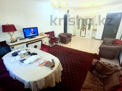 Аренда квартир в Алматы: 3-комнатная квартира · 130 м² · 4/9 этаж, мкр Самал-2, Мендикулова за 900 000 〒 3-комнатная квартира · 130 м² · 4/9 этаж, мкр Самал-2, Мендикулова за 900 000 〒 в Алматы, Медеуский р-н