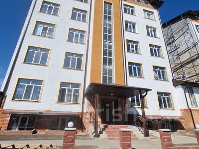 3-комнатная квартира, 100 м², 1/5 этаж, Кормелюка 2 — Новаторная за 27 млн 〒 в Петропавловске