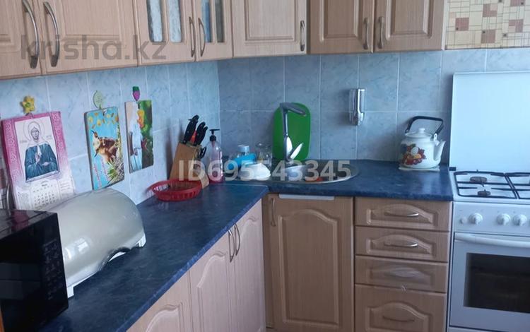 4-бөлмелі пәтер · 61.2 м² · 5/5 қабат, 6 микрорайон 30а — Рядом 6 , 10 школа, садик Уяша, бағасы: 10 млн ₸ в Темиртау — фото 2