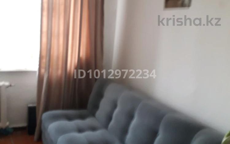 1-бөлмелі пәтер · 12 м² · 5/5 қабат, Абая 18, бағасы: 12 млн ₸ в  — фото 2