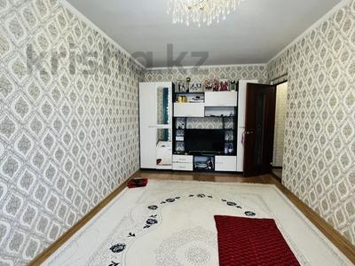 2-бөлмелі пәтер, 45 м², 5/5 қабат, мкр 5, ул.Тургенева 98/1, бағасы: 10.5 млн 〒 в Актобе, мкр 5