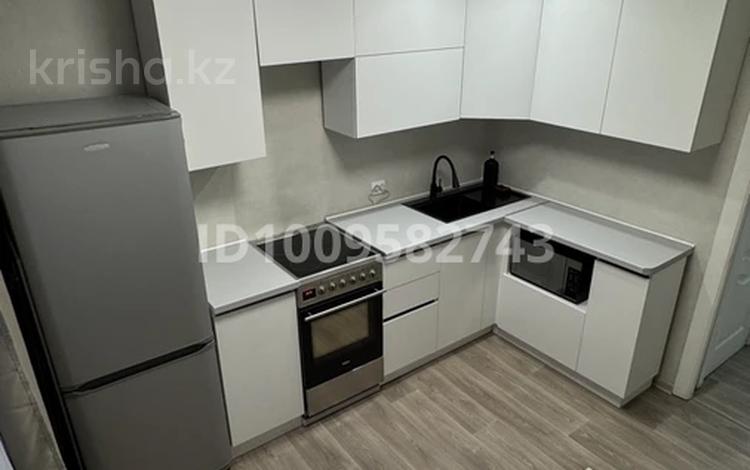 2-комнатная квартира · 51.9 м² · 8/10 этаж, Чокана Валиханова 159 — Центр города за 250 000 ₸ в Семее — фото 2