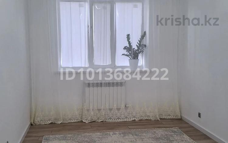 2-бөлмелі пәтер · 82.5 м² · 2/5 қабат, мкр. Алтын орда 7г, бағасы: 38 млн ₸ в Актобе — фото 2
