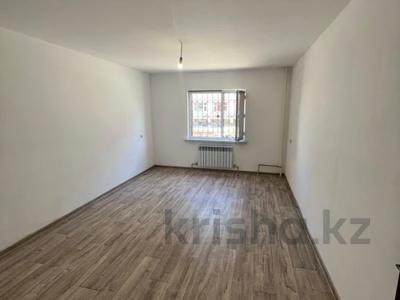 2-комнатная квартира · 56.6 м² · 1/5 этаж, 15 микрорайон 1126 за 15 млн 〒 в Таразе
