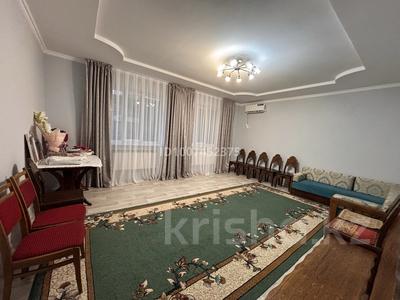 Отдельный дом · 5 комнат · 200 м², Кенесары хана за 680 000 〒 в Туздыбастау (Калинино)