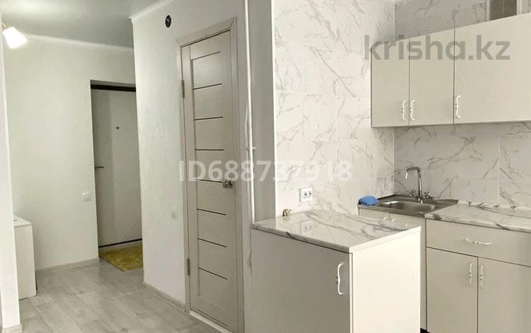 1-комнатная квартира, 37 м², 3 этаж помесячно, 2-й мкр 21 — Командированным