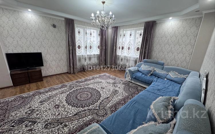 2-бөлмелі пәтер · 84 м² · 5/25 қабат, мкр 11 112б, бағасы: 250 000 ₸ в Актобе — фото 2