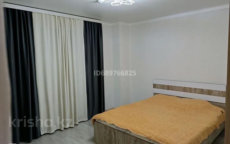 3-бөлмелі пәтер · 80 м² · 1/12 қабат, А130 ул — Метро, бағасы: 320 000 ₸ в Астане, Алматы р-н — фото 2