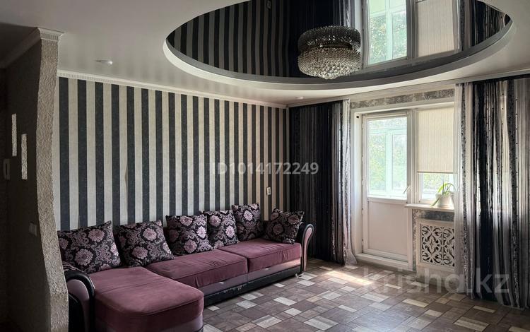 3-комнатная квартира · 68 м² · 4/5 этаж, Кабанбай батыра 93 за 200 000 ₸ в Семее — фото 2