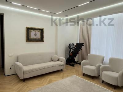 4-комнатная квартира · 170 м² · 3/9 этаж, мкр 12 за 73 млн 〒 в Актобе