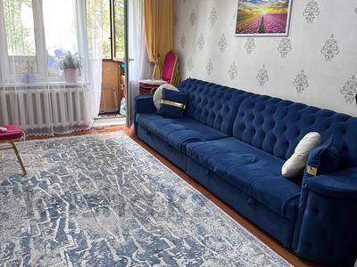 3-комнатная квартира · 62 м² · 4/4 этаж, Валиханова — Угол Маметова за 38 млн 〒 в Алматы, Медеуский р-н