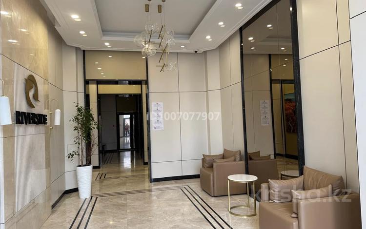 3-бөлмелі пәтер · 120 м² · 1 қабат, Сатпаева 30/5, бағасы: 230 млн ₸ в Алматы, Бостандыкский р-н — фото 2