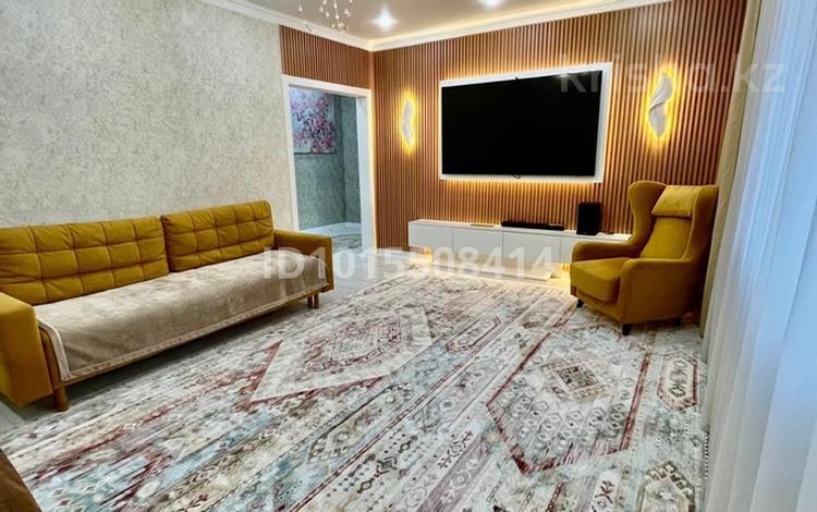 3-комнатная квартира · 98 м² · 5/5 этаж, Старый город, Асау Барака 63 — Возле стадиона ДЮСШ-2 за 36 млн ₸ в Актобе — фото 2