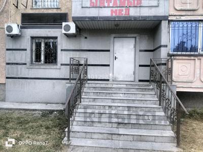 Еркін, дүкендер мен бутиктер, сұлулық салондары, медорталықтар мен дәріханалар, білім орталықтары, ойын-сауық · 71.8 м², бағасы: 35.5 млн ₸ в Талдыкоргане, мкр Мушелтой