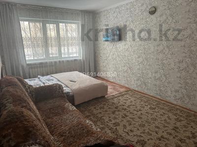 1-комнатная квартира · 35 м², Майкудук, 13й микрорайон 31 за 8 000 ₸ в Караганде, Алихана Бокейханова р-н