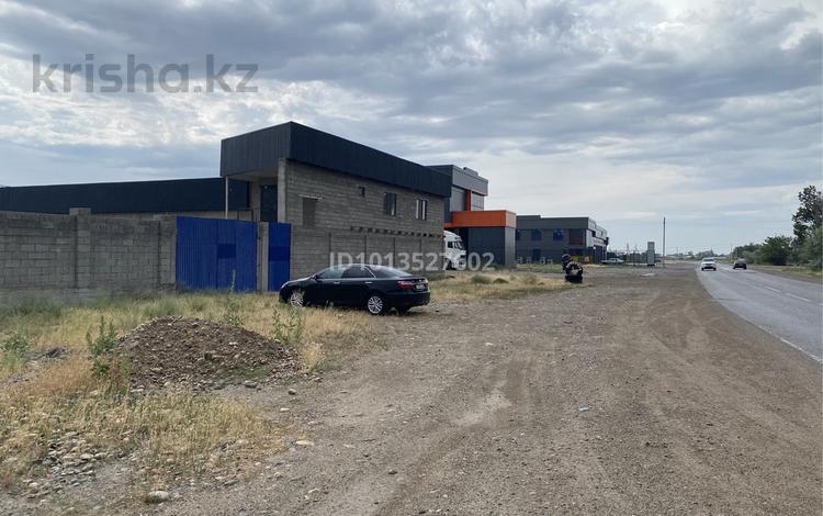Кеңселер, дүкендер мен бутиктер, қоймалар · 1500 м², бағасы: 200 млн ₸ в Таразе, мкр Талас — фото 2