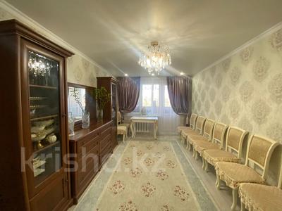 4-комнатная квартира · 84 м² · 1/5 этаж, 9-й мкр. за 25 млн ₸ в Темиртау