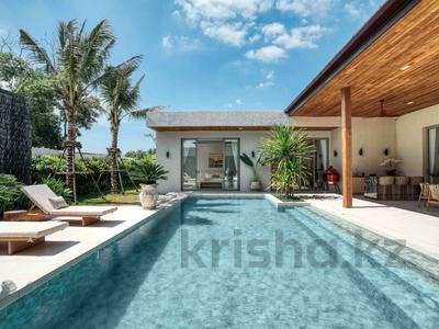 Отдельный дом · 4 комнаты · 593 м² · 7.12 сот., Лаян за ~ 737.2 млн 〒 в Пхукете