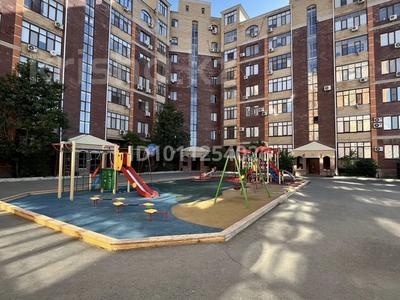 2-бөлмелі пәтер · 90 м² · 7/7 қабат, Нұрсая ш/а., Султанахмет Кожыков, бағасы: 32 млн ₸ в Атырау, мкр Нурсая