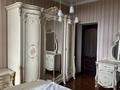 4-комнатная квартира · 197 м² · 6/13 этаж, мкр Новый Город, Ерубаева 44/2 за 200 млн ₸ в Караганде, Казыбек би р-н — фото 12