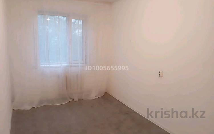 3-комнатная квартира · 63 м² · 3/5 этаж, Народная 86 — Народная за 22.5 млн 〒 в Семее — фото 2