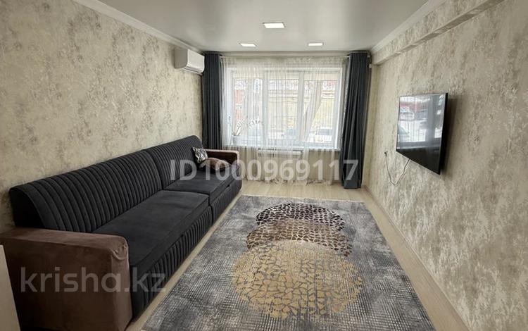 3-комнатная квартира · 66.6 м² · 1/5 этаж, Владимирского 100 за 26 млн ₸ в Атырау, мкр Авангард-3 — фото 2