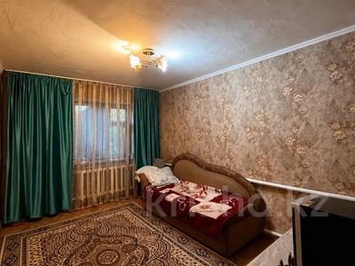 Часть дома · 4 комнаты · 89.9 м² · 10 сот., 19 линия 8а за 20 млн ₸ в Семее
