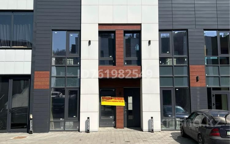 Часть дома · 12 комнат · 543 м² · 2 сот., 4-ая за 310 млн ₸ в Алматы, Медеуский р-н — фото 2