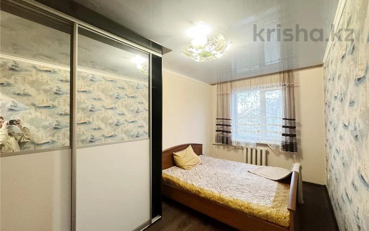 2-комнатная квартира, 45 м², 2/5 этаж, ул. Абая за 8.5 млн 〒 в Темиртау — фото 2