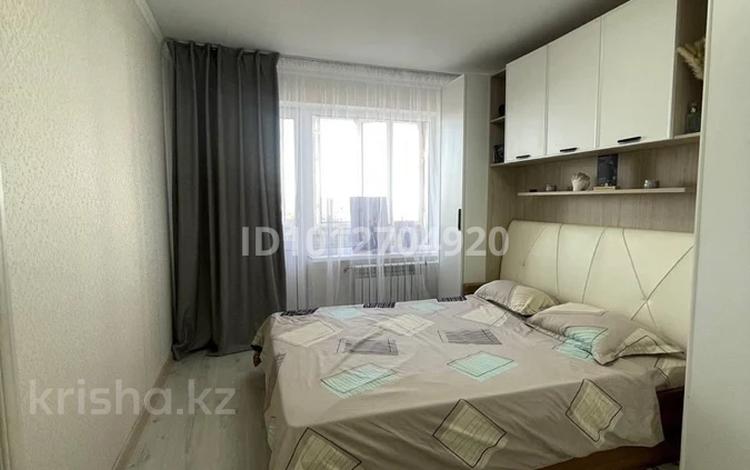 3-бөлмелі пәтер · 64.5 м² · 9/9 қабат, мкр 11 16 — Калам, бағасы: 250 000 ₸ в Актобе — фото 2